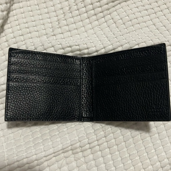 NEW- GUCCI- large GG jumbo wallet - Picture 3 of 5